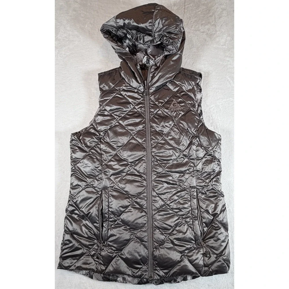 Gerry Puffer Vest‎ Women's Sz M Gray Down Reversible Hooded Packable Camo